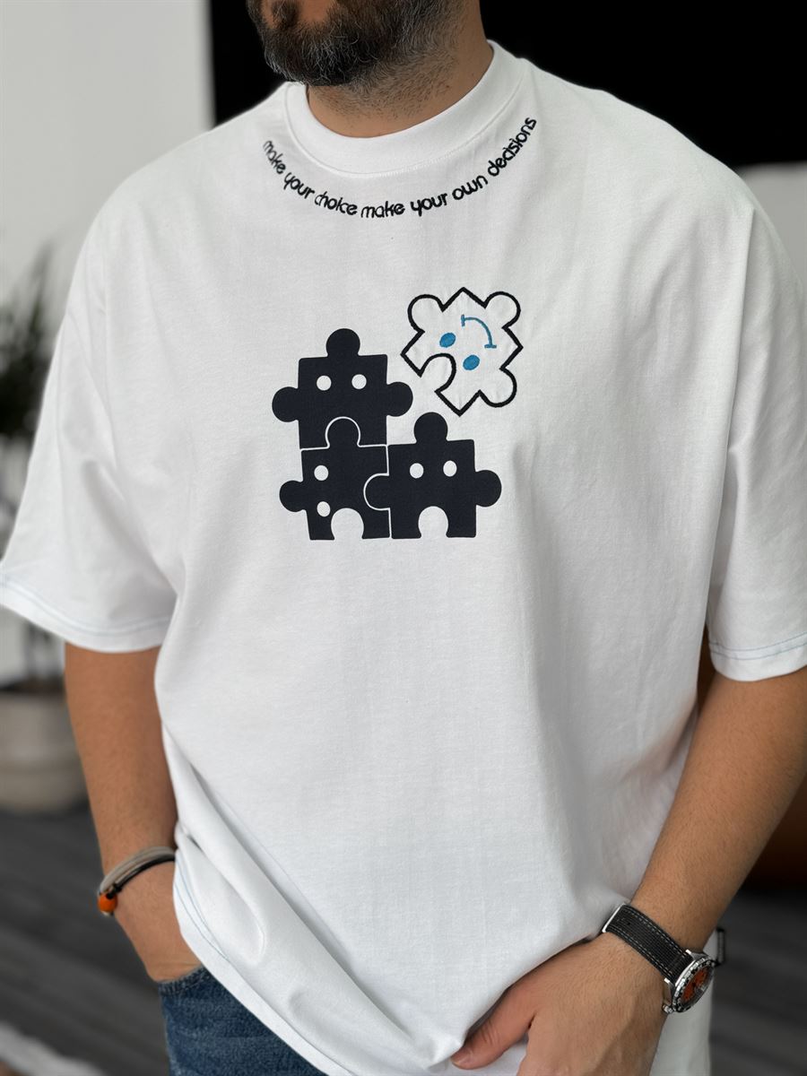 Beyaz Puzzle Nakışlı Oversize T-Shirt JJ-262