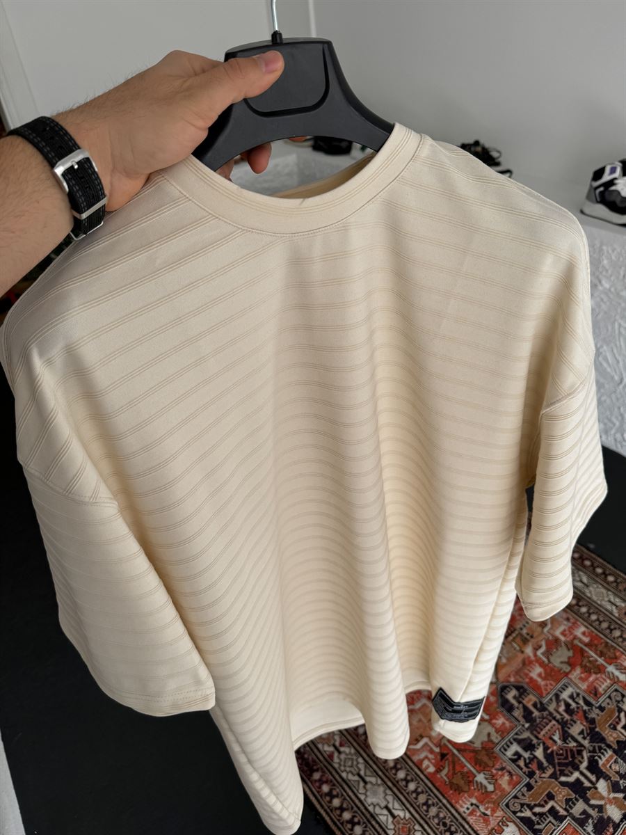 Bej Çizgili Kabartmalı Oversize T-Shirt B-1059