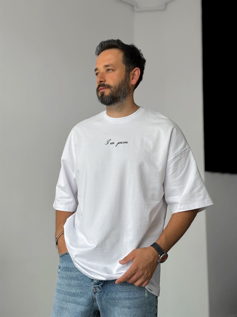 Beyaz Poison Nakışlı Oversize T-Shirt RES-4215