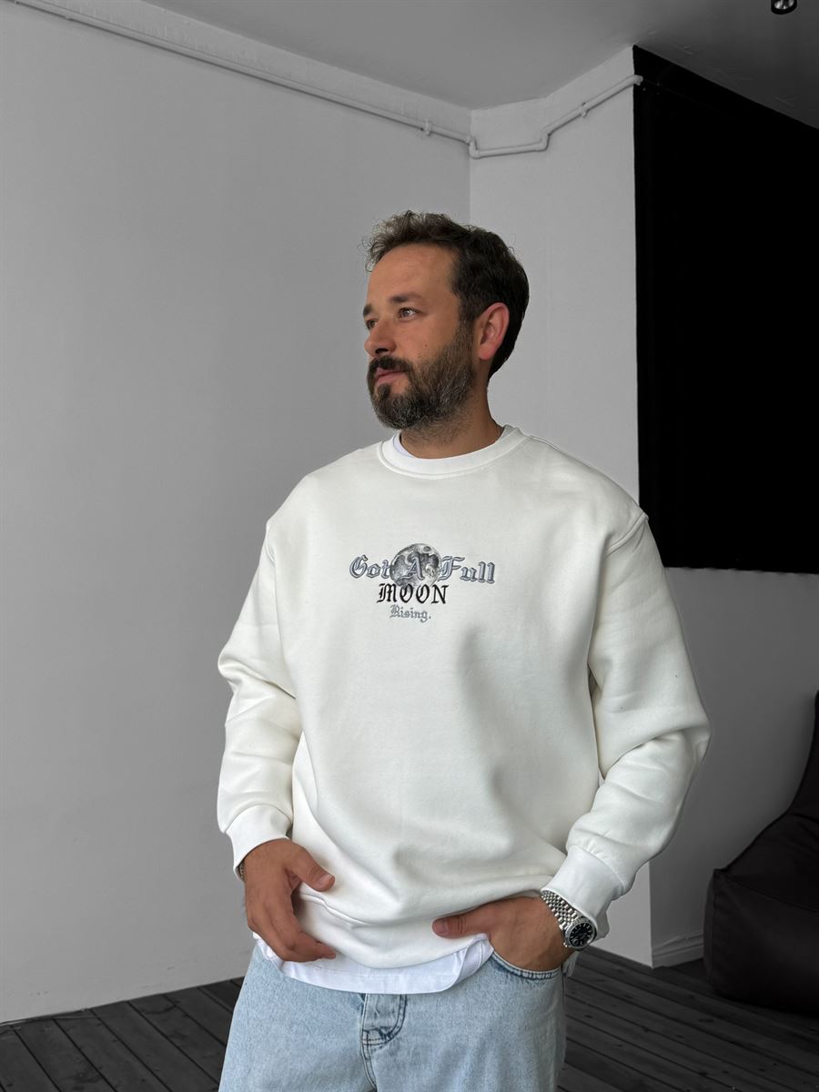 Beyaz Moon Nakışlı Sweatshirt YP-4040