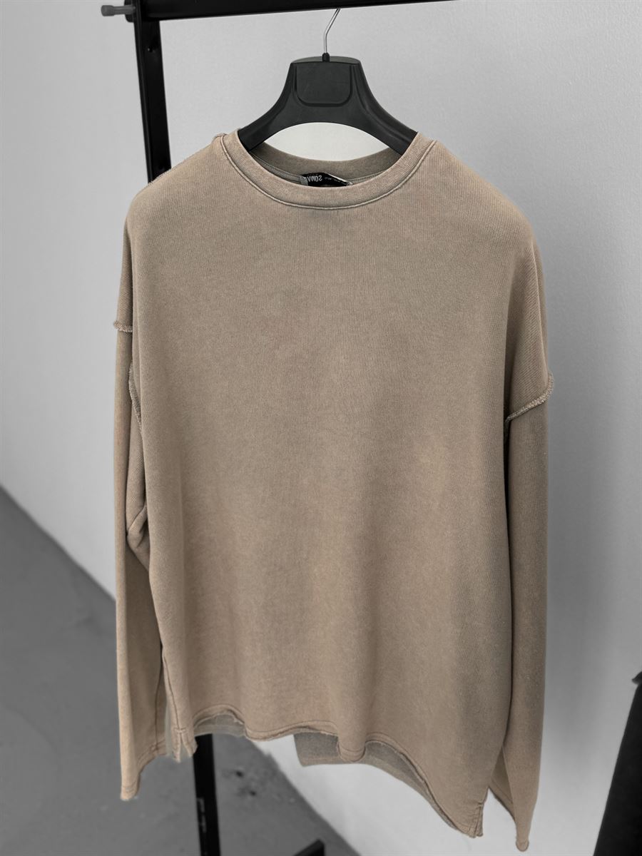 Açık Kahve Ters Dikiş Yıkamalı Sweatshirt V-10-40